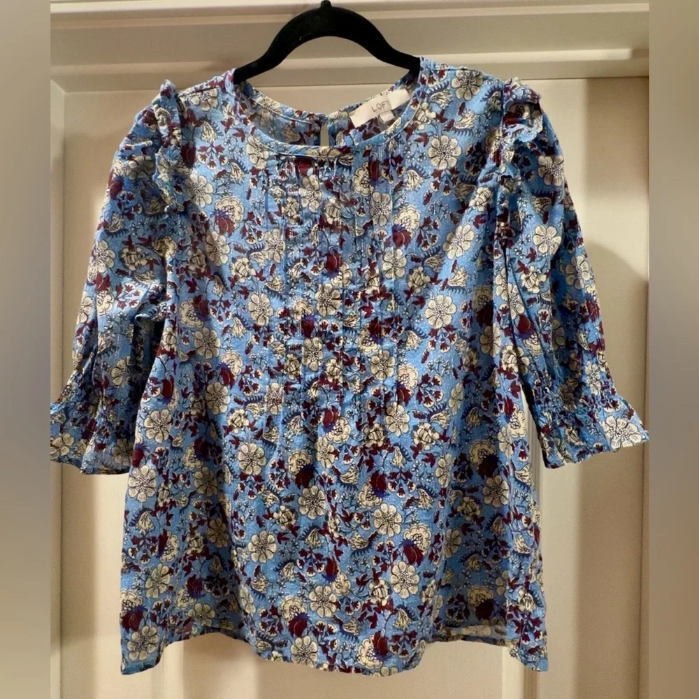 LOFT Blue Floral Blouse Medium Puff Sleeve Cottagecore Boho Top Ann Taylor Loft - Picture 1 of 2